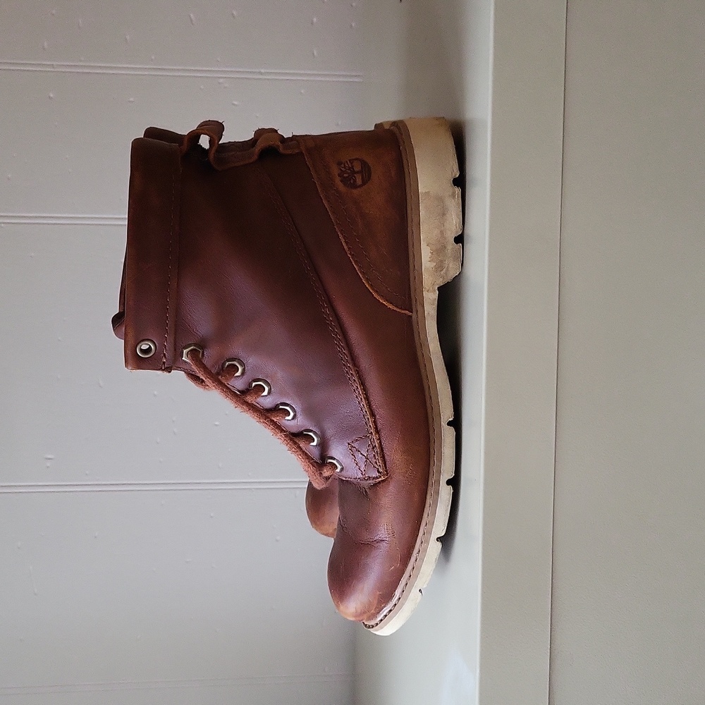 Timberland Boots - Picture 3 of 4